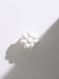Daisy White