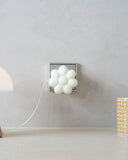 Daisy White + Objet Charger (US/Canada)