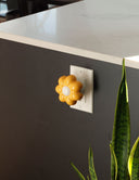 Sunflower Yellow + Objet Charger (US/Canada)